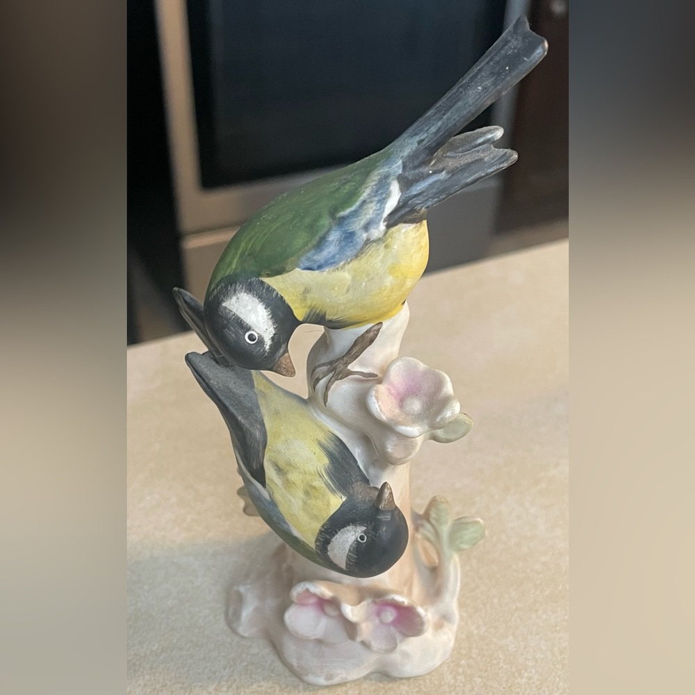 Goebel Vintage 1970s "Great Titmouse" Ceramic Birds Figurine